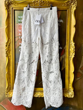 Load image into Gallery viewer, ZARA HIGH-WAIST LACE TROUSERS WHITE Size S