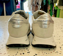Load image into Gallery viewer, PHILIPPE MODEL TRPX Haute Low Sneaker White/Grey