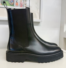 Load image into Gallery viewer, DRIES VAN NOTEN Chelsea Boot Black