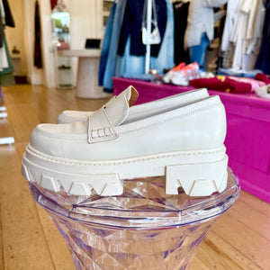 ALOHAS Trailblazer Leather Loafers Ivory