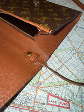 Load image into Gallery viewer, LOUIS VUITTON Bordeaux 24 Monogram