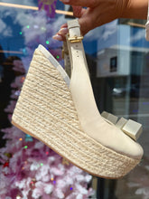 Load image into Gallery viewer, LOUIS VUITTON Gossip cube Espadrille Wedge Sandals