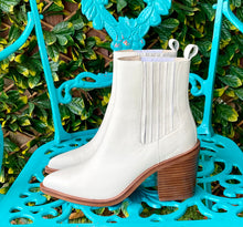 Load image into Gallery viewer, CHAOS &amp; HARMONY WHITE COWBOY BOOTS