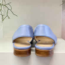 Load image into Gallery viewer, MI PIACI LILAC LEATHER SLINGBACK FLATS