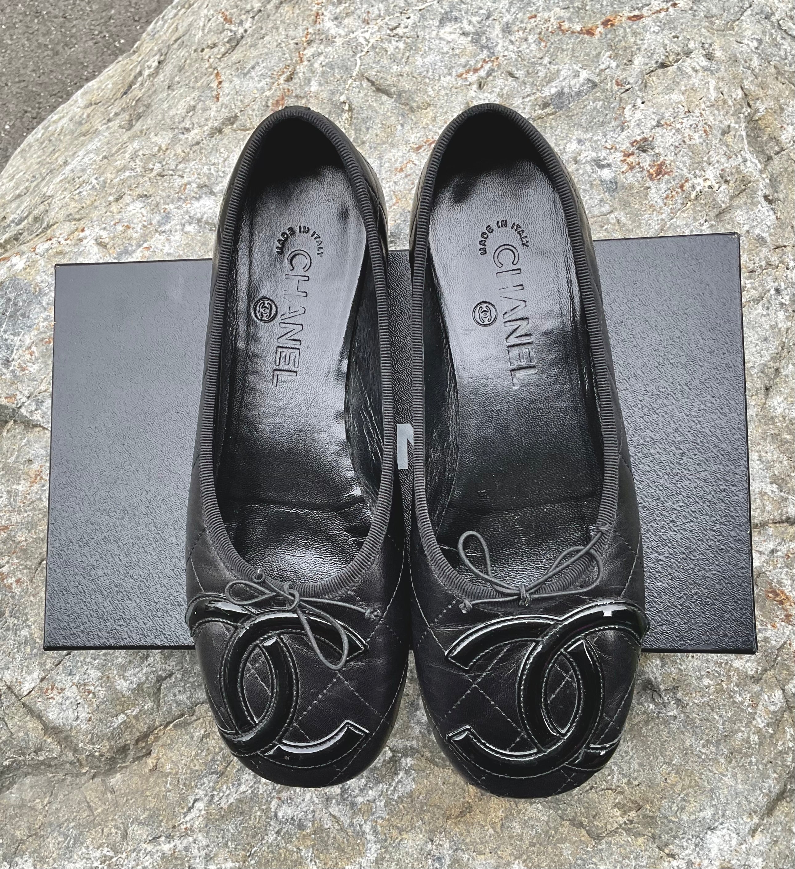 CHANEL Quilted Ballet Flats Black – To Be Continued Preloved