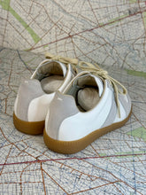 Load image into Gallery viewer, MAISON MARGIELA Replica Calf &amp; Lambskin Leather Sneakers White