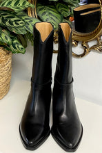 Load image into Gallery viewer, LA TRIBE Sade Cowboy Boot Black