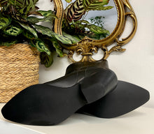 Load image into Gallery viewer, LA TRIBE Sade Cowboy Boot Black