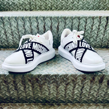 Load image into Gallery viewer, LOVE MOSCHINO Logo Band Sneaker White