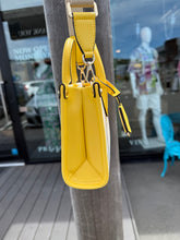Load image into Gallery viewer, MICHAEL KORS Mirella XS Mini Shopper