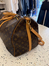 Load image into Gallery viewer, LOUIS VUITTON Keepall 55 Monogram