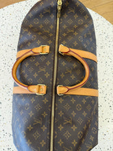 Load image into Gallery viewer, LOUIS VUITTON Keepall 55 Monogram