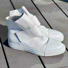 Load image into Gallery viewer, MOOCHI Leather Hi-Top White